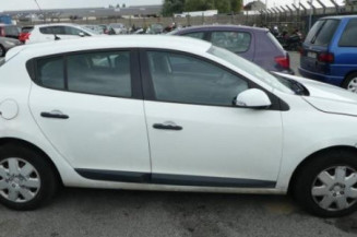 Serrure arriere droit RENAULT MEGANE 3