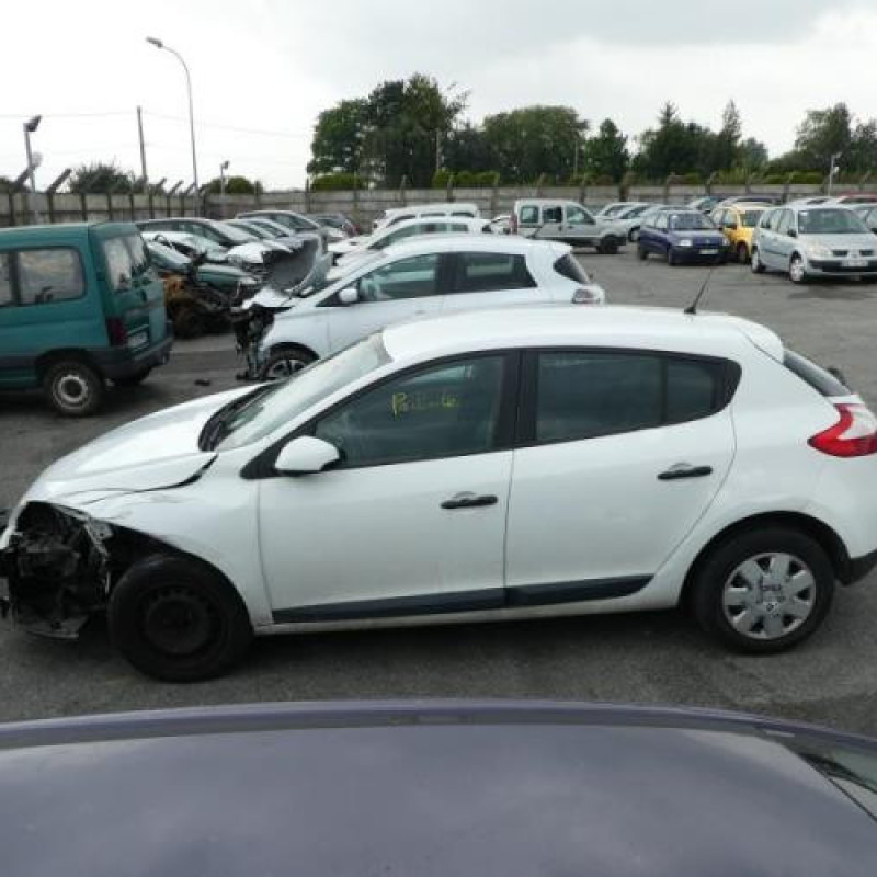 Serrure arriere droit RENAULT MEGANE 3 Photo n°8