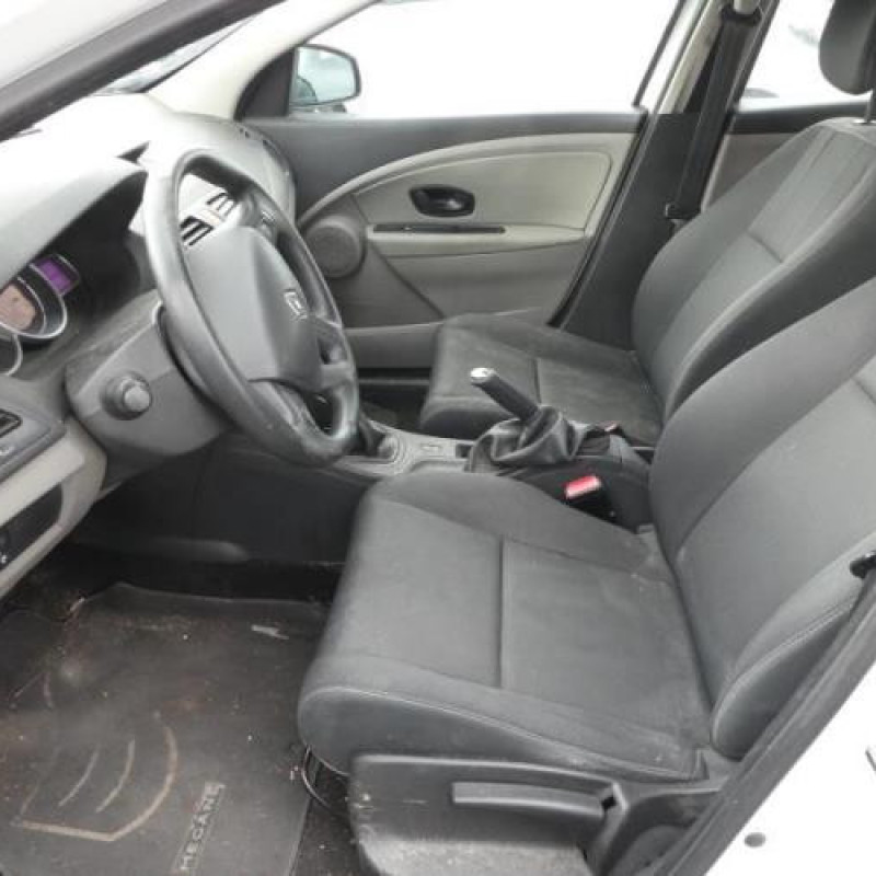 Serrure arriere droit RENAULT MEGANE 3 Photo n°9