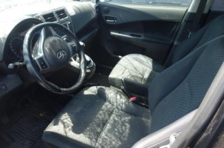 Bras essuie glace arriere TOYOTA VERSO-S