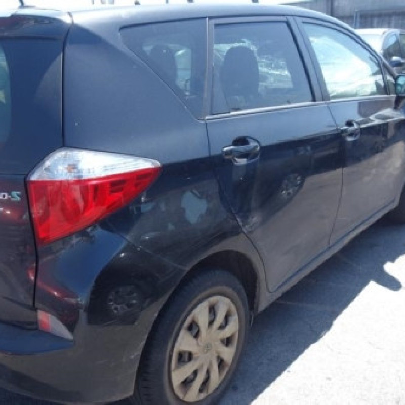 Neiman TOYOTA VERSO-S Photo n°7