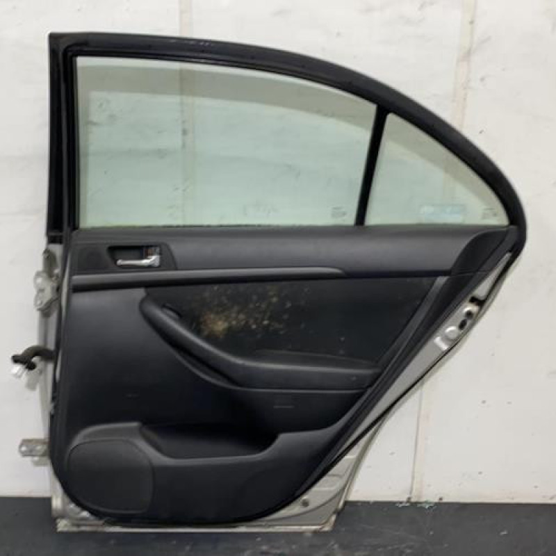 Porte arriere droit TOYOTA AVENSIS 2 Photo n°2