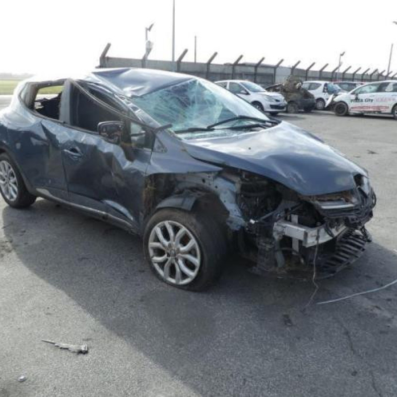 Compresseur clim RENAULT CLIO 4 Photo n°5