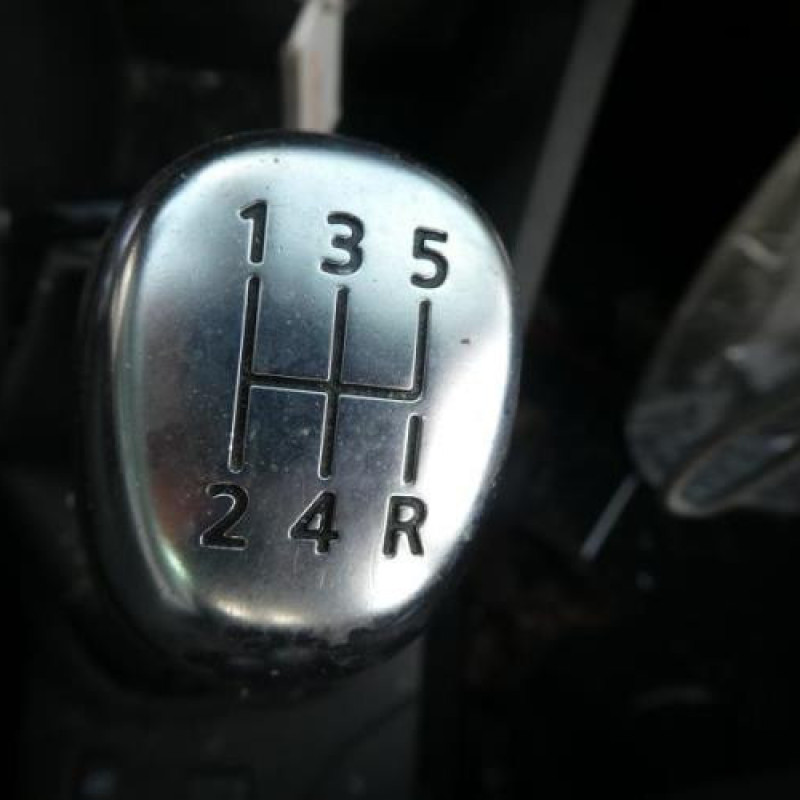 Compresseur clim RENAULT CLIO 4 Photo n°9