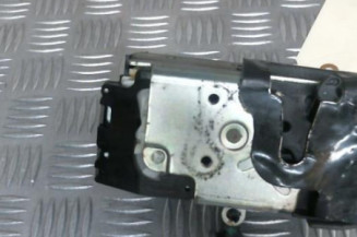 Serrure avant droit FORD FIESTA 5 Photo n°1