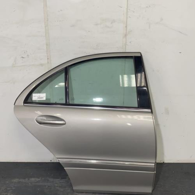 Porte arriere droit MERCEDES CLASSE C 203 Photo n°1