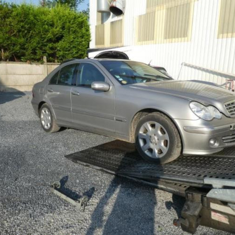 Porte arriere droit MERCEDES CLASSE C 203 Photo n°4