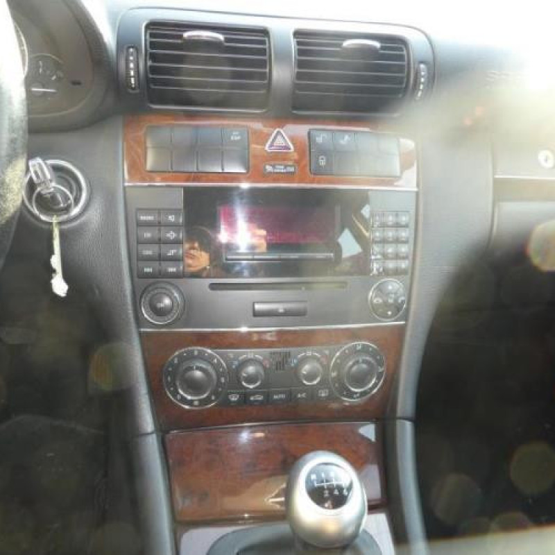 Porte arriere droit MERCEDES CLASSE C 203 Photo n°10