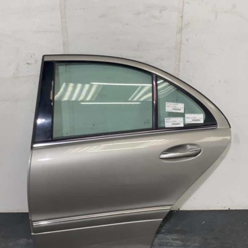 Porte arriere gauche MERCEDES CLASSE C 203 Photo n°1