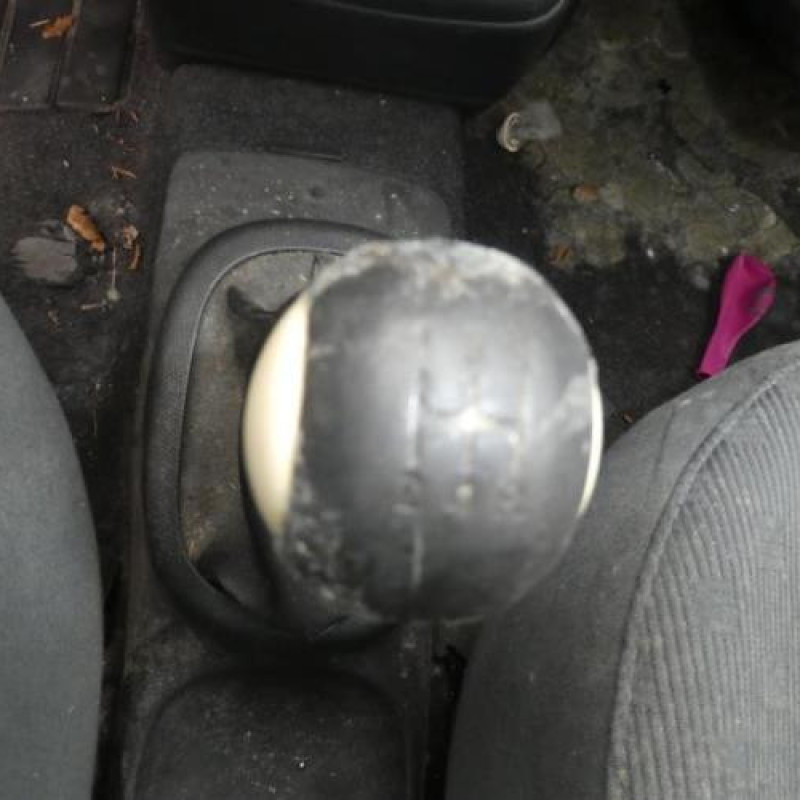 Pare soleil gauche NISSAN MICRA 3 Photo n°8