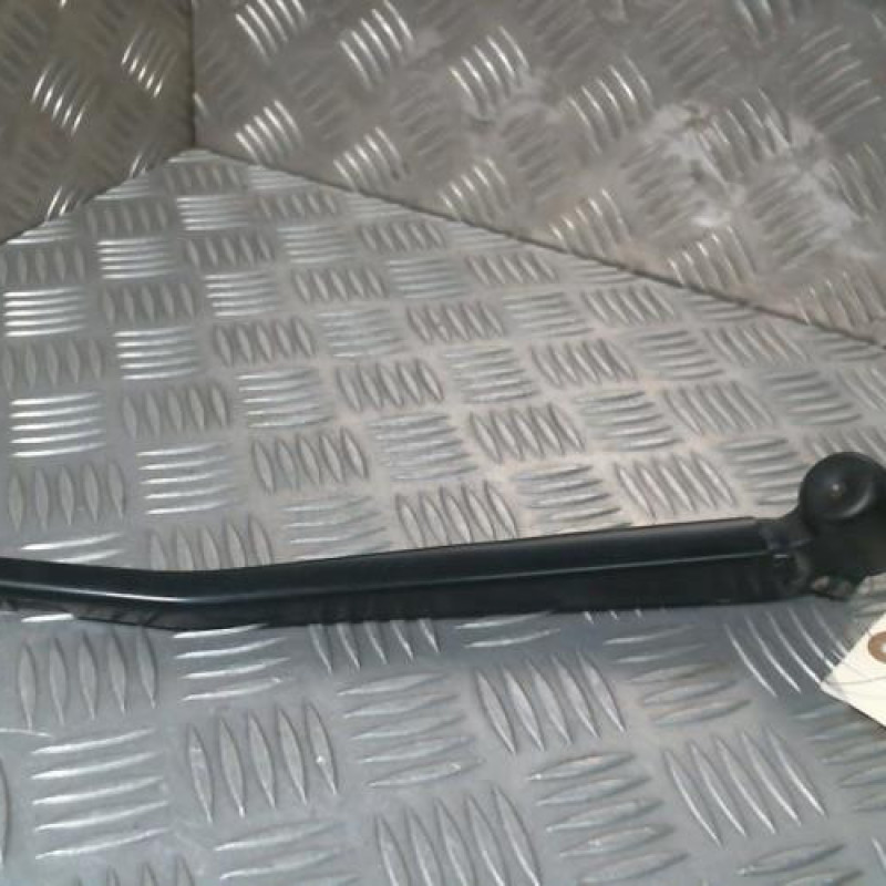 Bras essuie glace arriere BMW X1 E84 Photo n°1