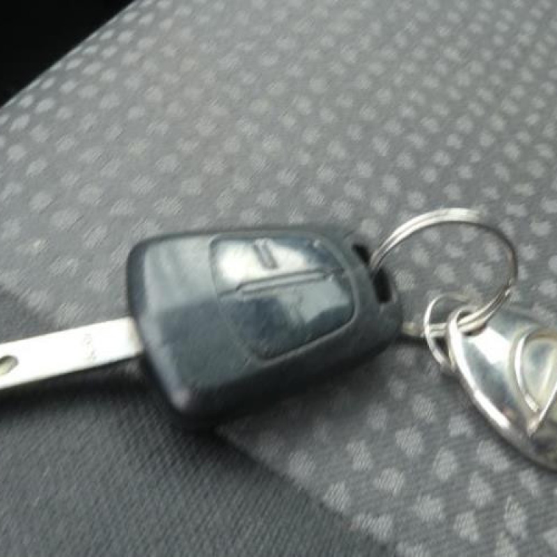 Interrupteur de leve vitre avant gauche OPEL COMBO C Photo n°12