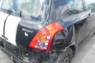 Malle/Hayon arriere SUZUKI SWIFT 3