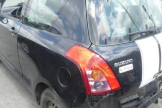 Malle/Hayon arriere SUZUKI SWIFT 3