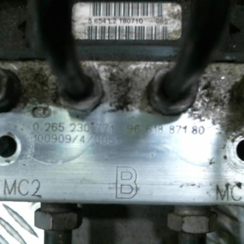 Bloc ABS (freins anti-blocage) PEUGEOT EXPERT 2 Photo n°2