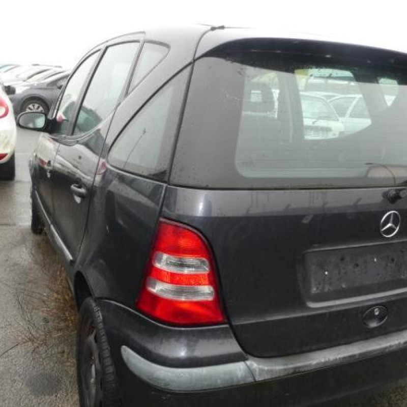 Pare choc arriere MERCEDES CLASSE A 168 Photo n°11