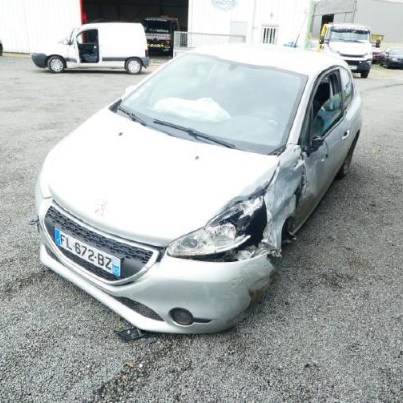 Alternateur PEUGEOT 208 Photo n°4