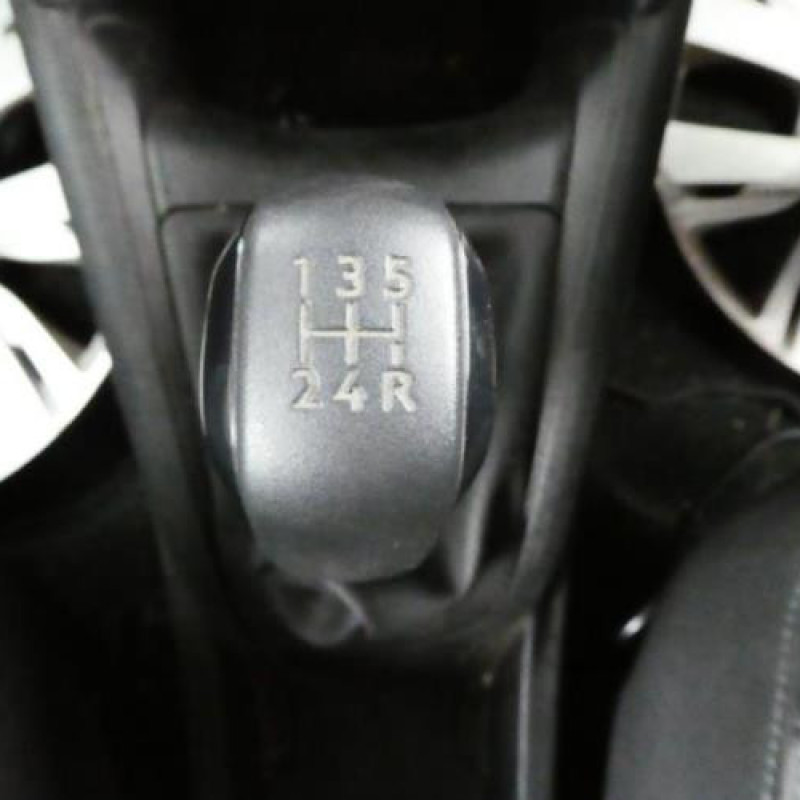 Alternateur PEUGEOT 208 Photo n°11