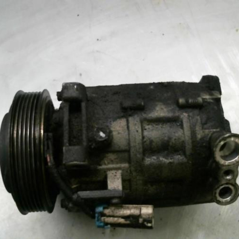Compresseur clim ALFA ROMEO 159 Photo n°2