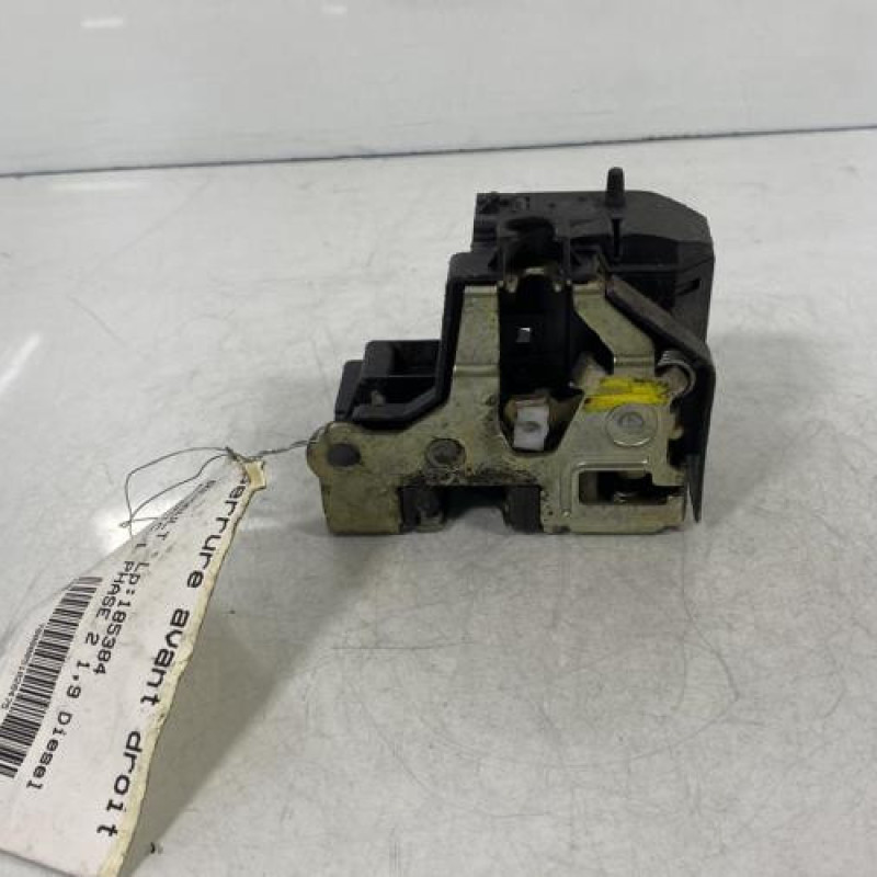 Serrure avant droit RENAULT SCENIC 1 Photo n°3