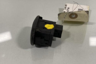 Interrupteur de leve vitre avant gauche CITROEN C3 1