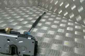 Serrure avant droit FIAT GRANDE PUNTO Photo n°1