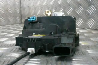 Serrure avant droit FIAT GRANDE PUNTO