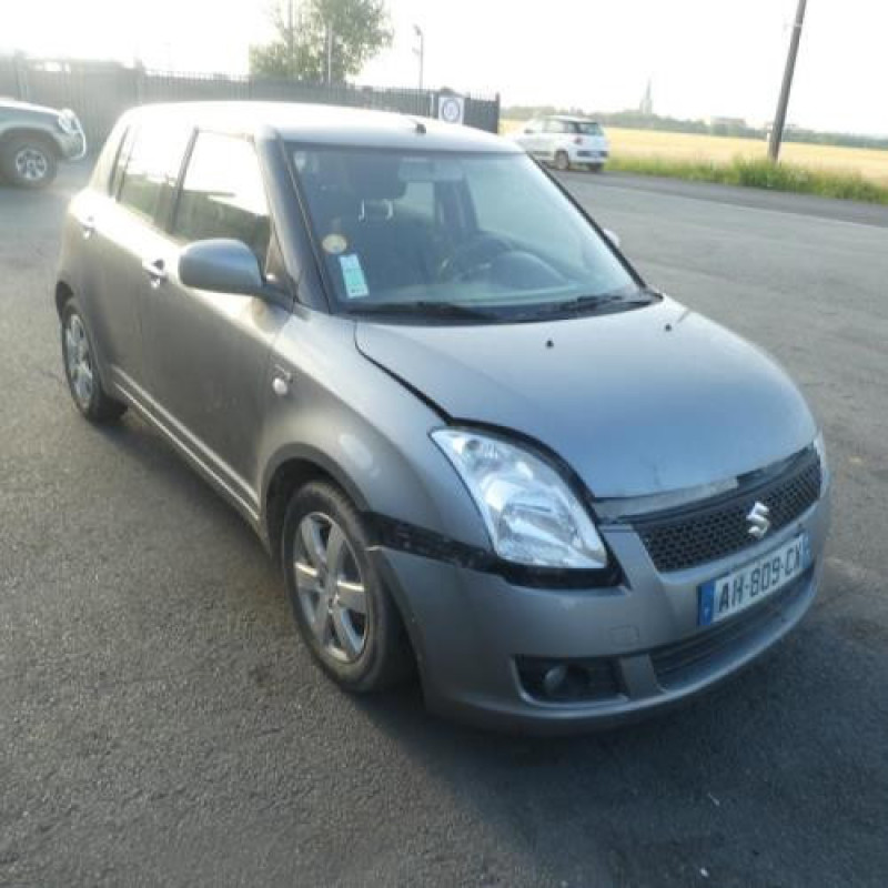 Porte avant droit SUZUKI SWIFT 3 Photo n°6