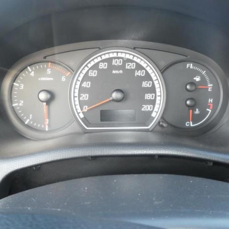 Porte avant droit SUZUKI SWIFT 3 Photo n°10