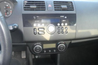 Porte avant droit SUZUKI SWIFT 3