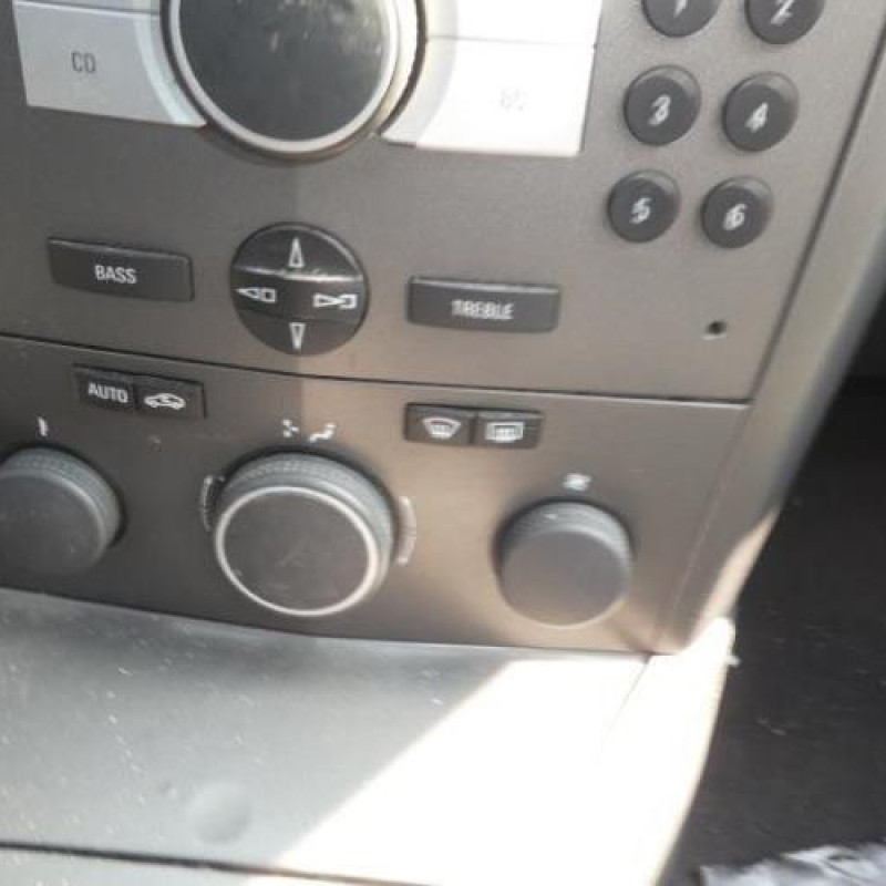 Pare soleil gauche OPEL ASTRA H Photo n°8