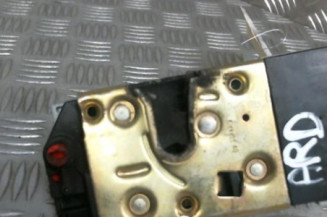 Serrure arriere droit PEUGEOT 307
