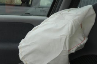 Compresseur clim CITROEN XSARA PICASSO