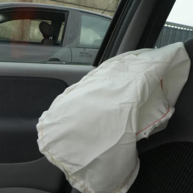 Compresseur clim CITROEN XSARA PICASSO Photo n°13
