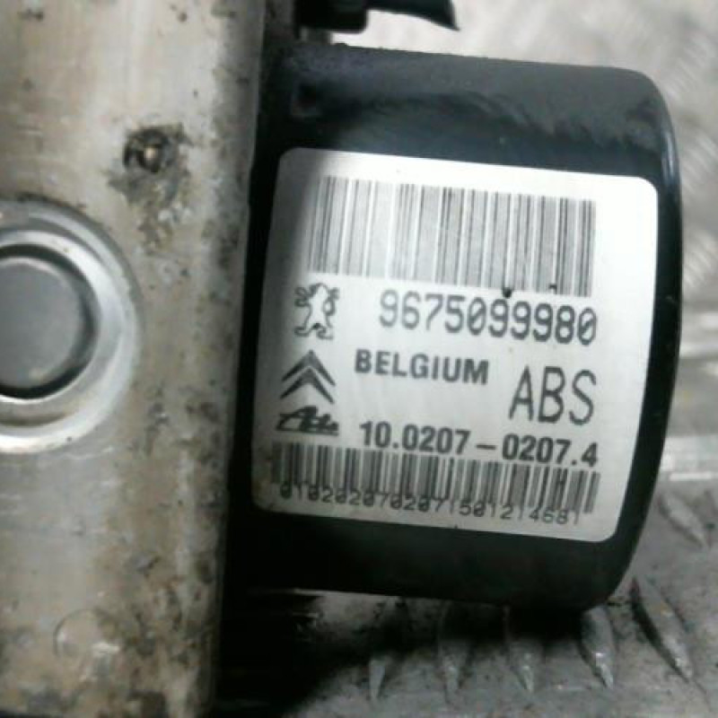 Bloc ABS (freins anti-blocage) CITROEN C3 2 Photo n°2