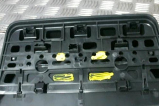 Feu arriere stop central RENAULT FLUENCE