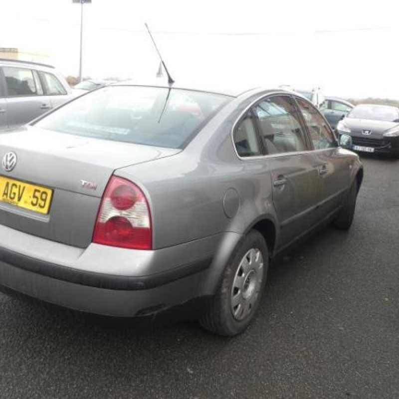 Serrure avant droit VOLKSWAGEN PASSAT 4 Photo n°5