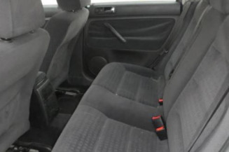 Serrure avant droit VOLKSWAGEN PASSAT 4