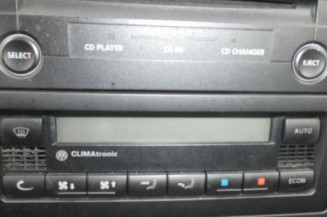 Serrure avant droit VOLKSWAGEN PASSAT 4