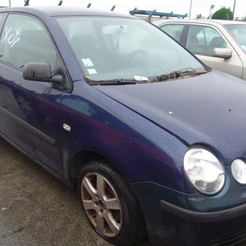 Malle/Hayon arriere VOLKSWAGEN POLO 4 Photo n°4
