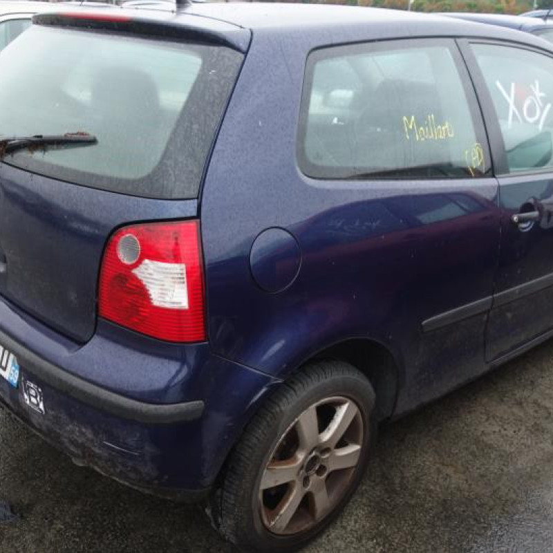 Malle/Hayon arriere VOLKSWAGEN POLO 4 Photo n°5