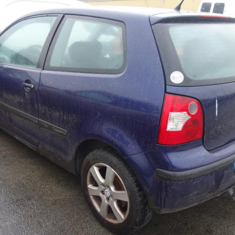 Malle/Hayon arriere VOLKSWAGEN POLO 4 Photo n°6