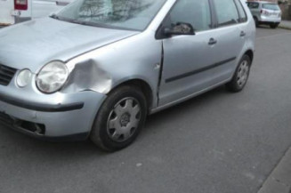 Malle/Hayon arriere VOLKSWAGEN POLO 4