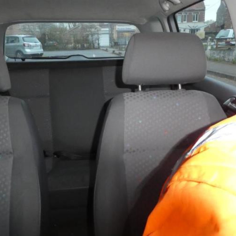 Malle/Hayon arriere VOLKSWAGEN POLO 4 Photo n°12