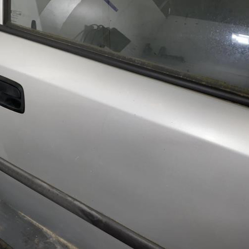 Porte avant droit OPEL ASTRA G Photo n°2