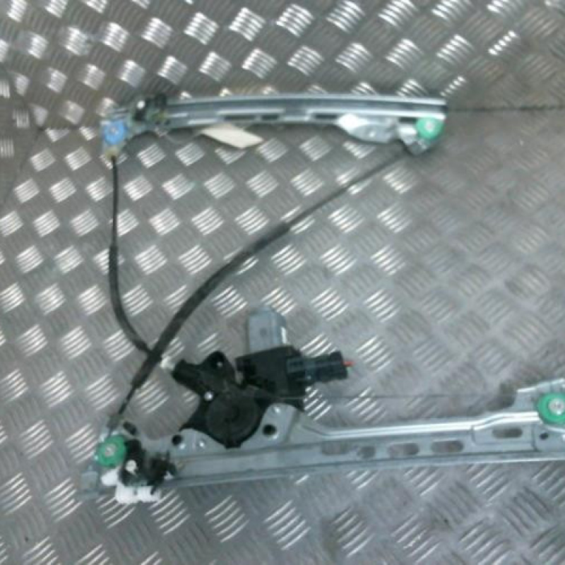 Leve vitre electrique avant gauche RENAULT MEGANE 4 Photo n°1