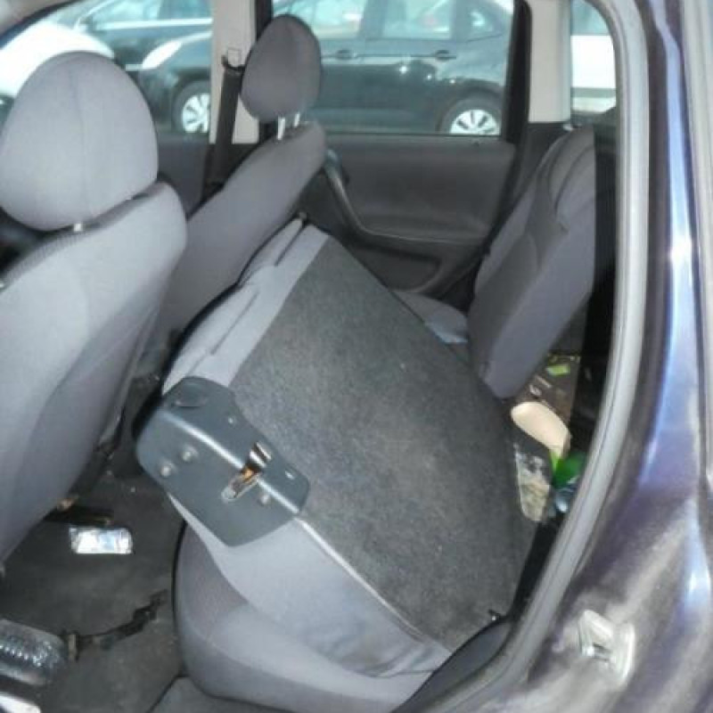 Porte avant gauche FIAT STILO Photo n°11