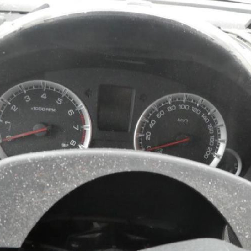 Compresseur clim SUZUKI SWIFT 4 Photo n°13