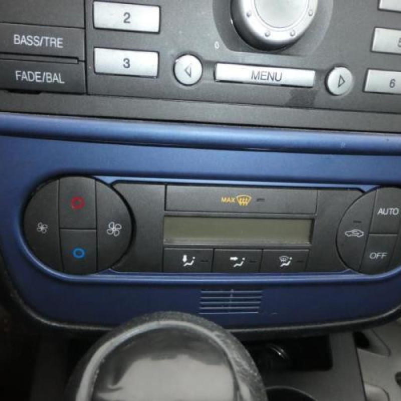Porte avant droit FORD FIESTA 5 Photo n°9