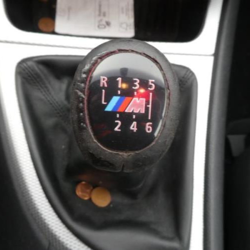 Air bag conducteur BMW SERIE 1 E81 Photo n°7